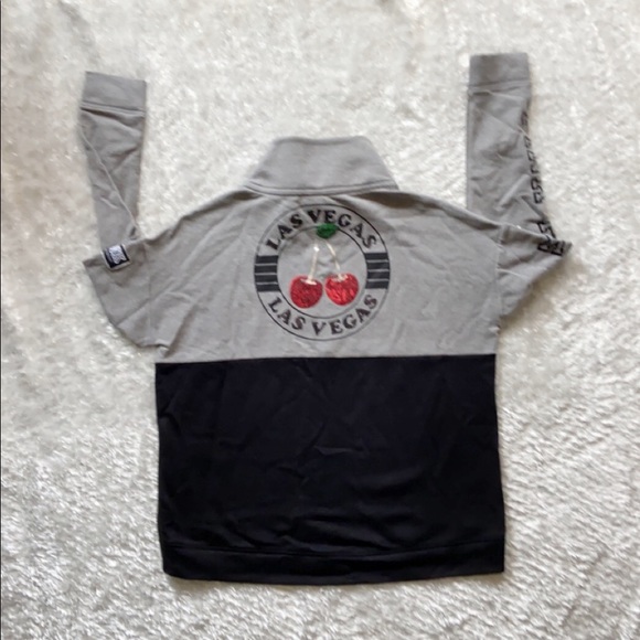 PINK Victorias Secret Las Vegas Cherry Quarter Zip - Picture 8 of 9